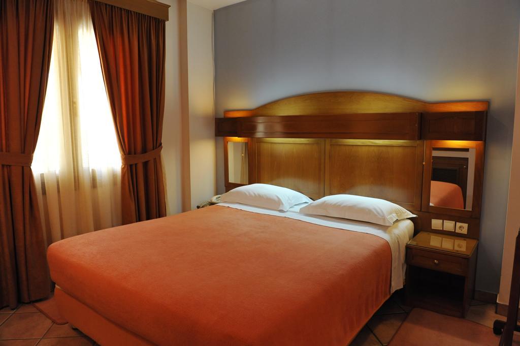 Katerina Hotel